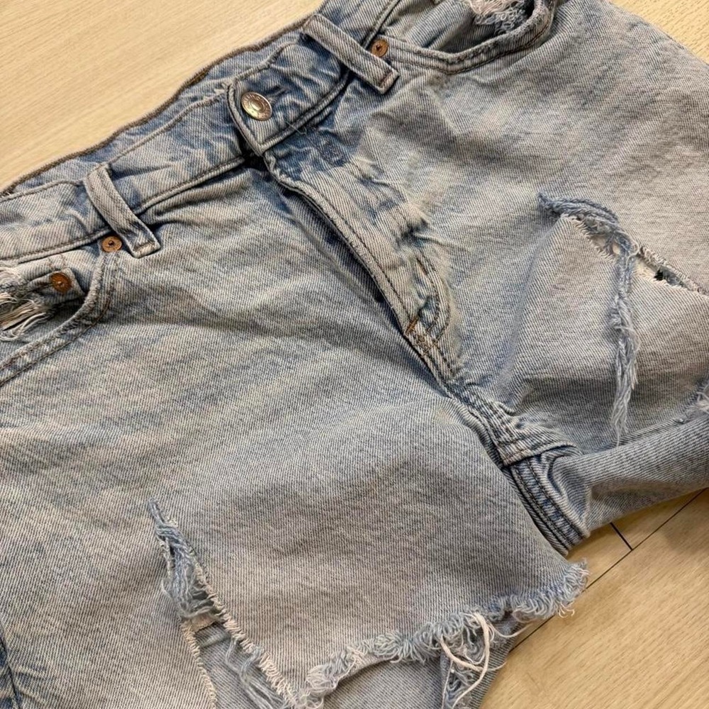 American Eagle Light Wash Cut Jean Shorts Womens Size 0 Denim - Picture 3 of 6